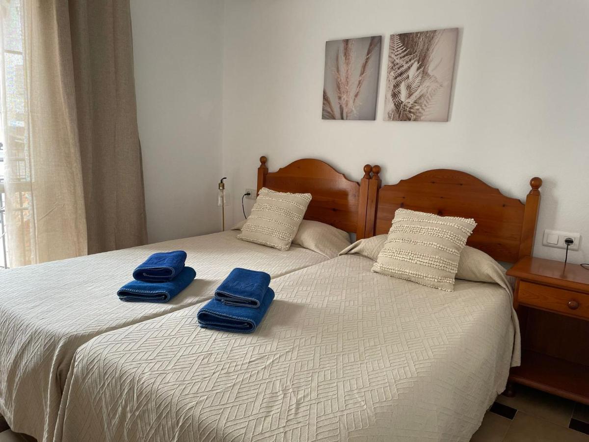 Verano Azul 12 Menyber Nerja Eksteriør bilde