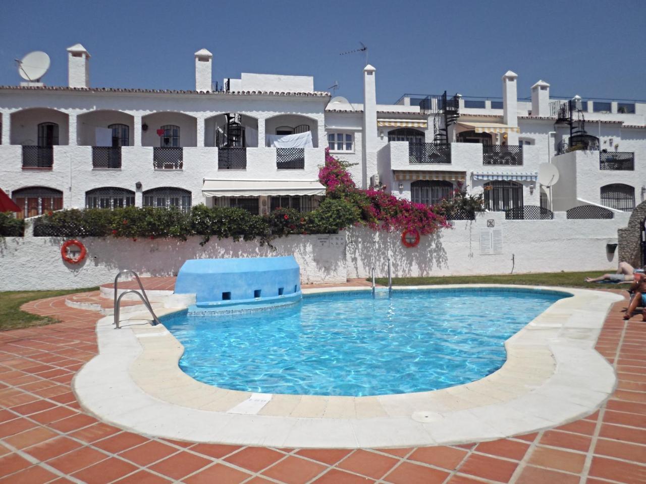 Verano Azul 12 Menyber Nerja Eksteriør bilde